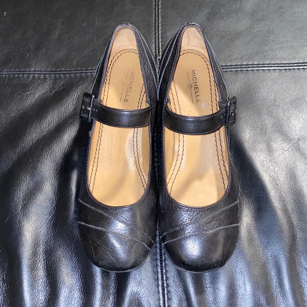 Michelle Women's Black Mary Jane Wedge. Size 8M. - Picture 2 of 8